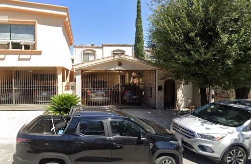 Venta De Casa En Monterrey Col. Bosques De Las Cumbres 1 Sector      Oct