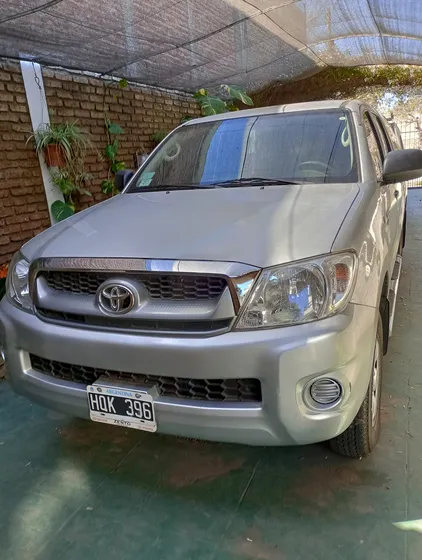 Toyota Hilux Pick-up 2.5 Cab Doble 4x2