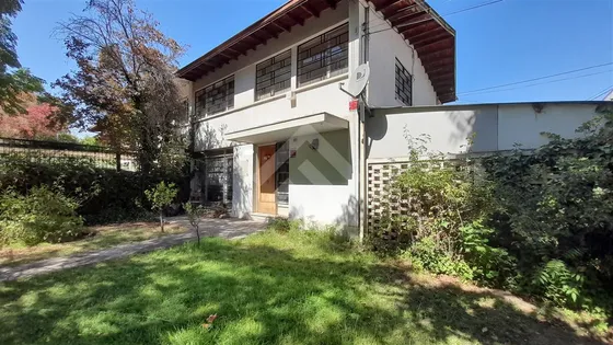 Casa En Venta De 4 Dormitorios En Las Condes