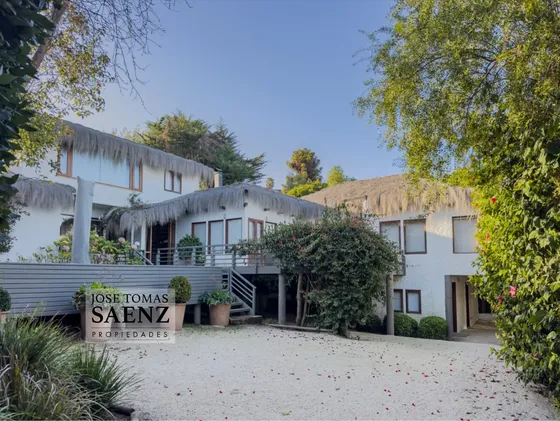 Casa Remodelada A Pasos De Playa Cachagua