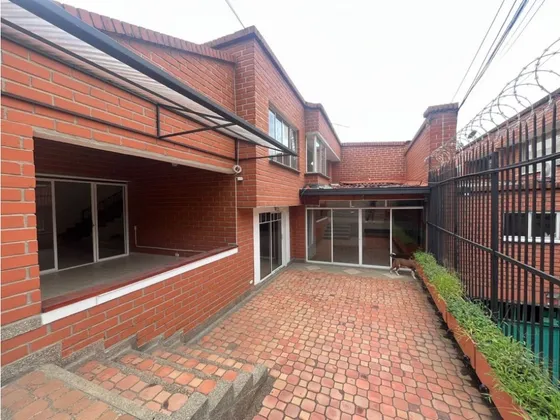 Casa Para Arriendo En El Poblado San Lucas 