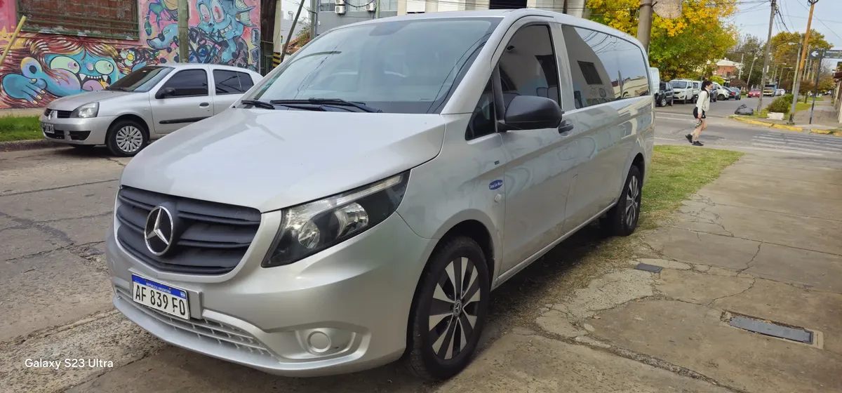 Mercedes-Benz Vito 1.6 111 Cdi plus Furgon Mixto Aa 114cv vidriada 7 plazas