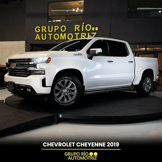 Chevrolet Cheyenne 6.2 V8 Doble Cabina High Country 4x4 At