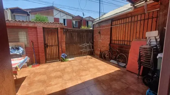 Venta Linda Casa 3d + 2b + Estacionamiento. Muy Bien Ubicada