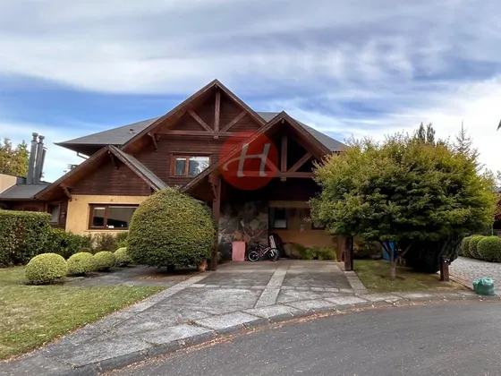 Casa En Venta De 4 Dorm. En Temuco