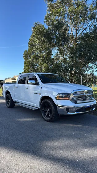 Ram 1500 5.7 Laramie Atx V8