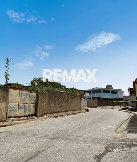 Terreno En Los Robles, Municipio Maneiro, Isla De Margarita Cod 1924