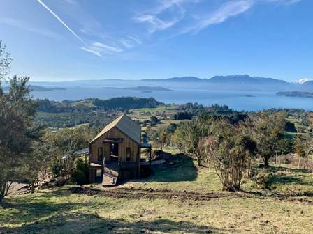 Casa Estilo Galpón Con Vista Panorámica Al Lago Ranco Casa Estilo Galpón Con Vista Panorámica Al Lago Ranco