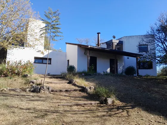 Casa En Alquiler 4 Dormitorios, El Manzano Córdoba 