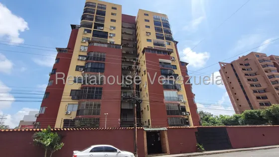 Karen Garcia Alquila Cómodo Apartamento Al Este De Barquisimeto, Amoblado Y Equipado Con Excelente Gusto, Exclusivas Áreas Sociales Para Disfrutar En Familia.