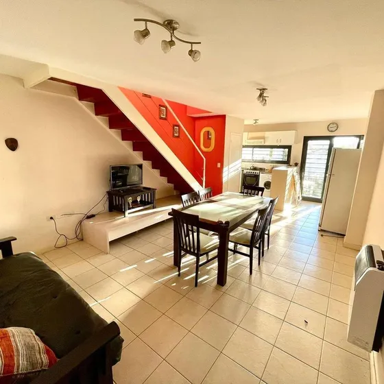 Duplex A La Venta De 3 Dormitorios, Cochera, Pileta. Villa Carlos Paz