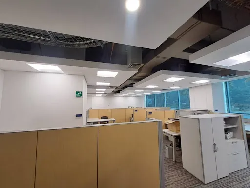 Oficinas En Arriendo El Tesoro 743-7380