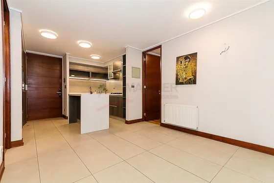 Departamento En Venta De 2 Dorm. En Las Condes