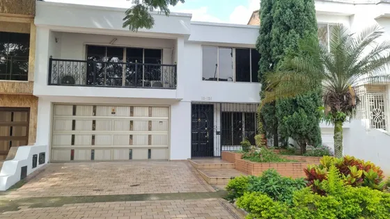 Casa En El Ingenio, 5 Habitaciones, 6 Baños 