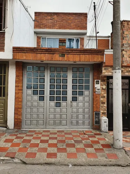Casa En Barrio Maratu