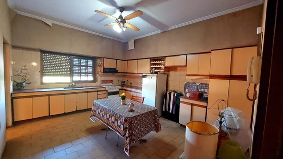 Venta Casa Sarandi Avellaneda 5 Ambientes