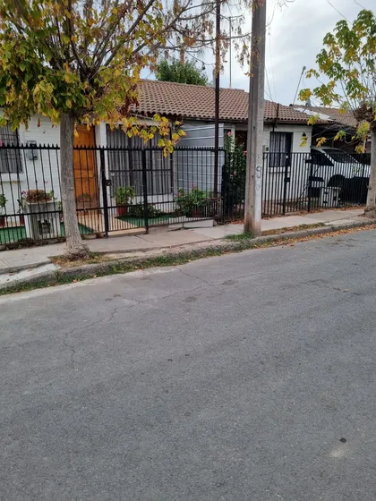 Casa Un Piso Sector Crespón En Ciudad Satelite-maipú
