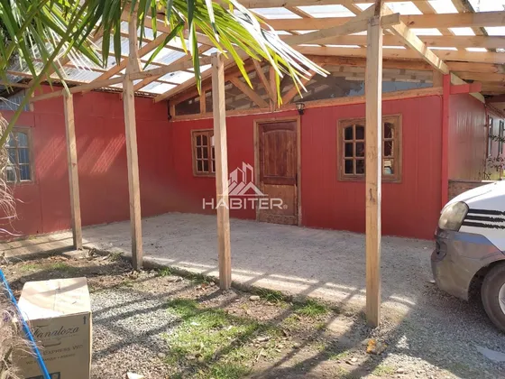 Casa En Venta De 5 Dorm. En Yerbas Buenas