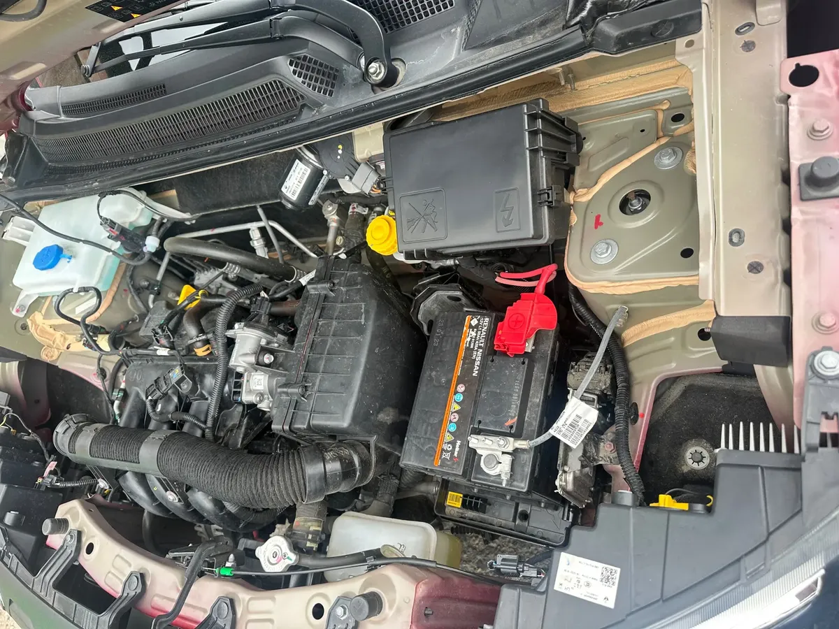 Renault Kwid 1.0 Zen638468164430091210