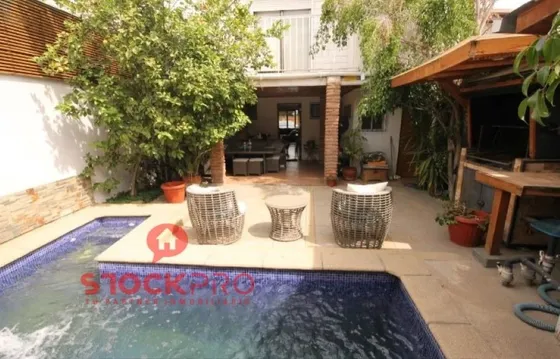 Casa En Venta En Ñuñoa