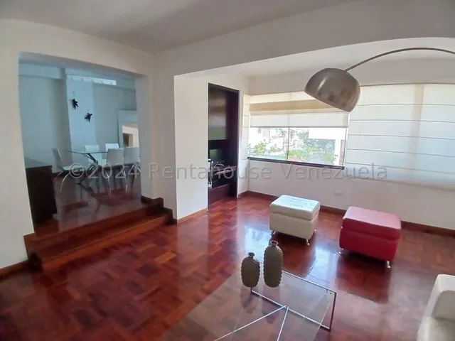 Yj - Los Naranjos De Las Mercedes,  Excelente Apartamento  De 156m², Calle Cerrada, Piso De Parquet, Vista Al Avila