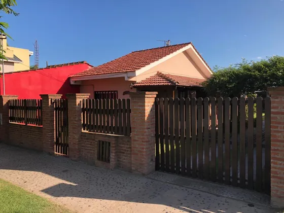 Chalet 3 Amb C/parque Parrilla Y Depto- Miramar