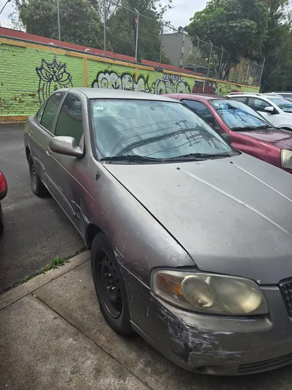 Nissan Sentra Sedan Xe T/m