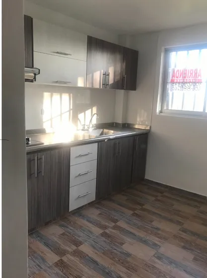 Venta Casa En Esquina, 2 Niveles, Con Antejardin Y Reja En L, Prado Medio, Manizales