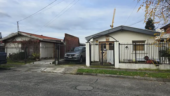 Casa Con Excelente Ubicación Para Remodelar
