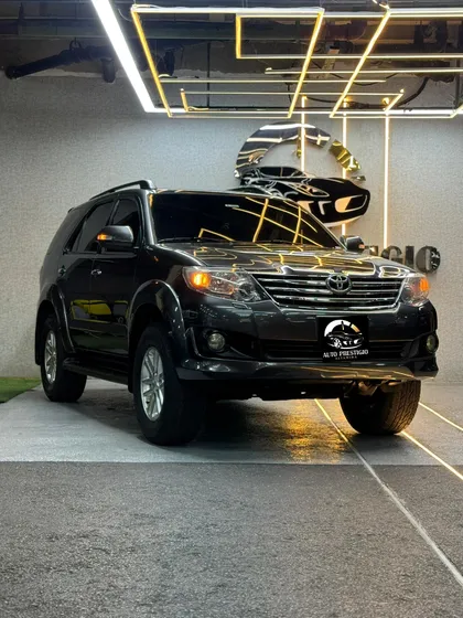 Toyota Fortuner Sr