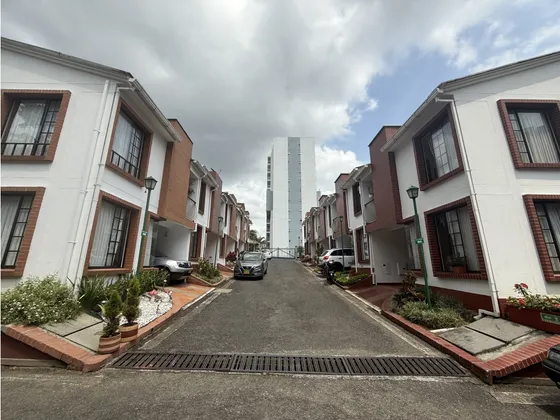 Se Vende Casa En Condominio Urbano Norte De Armenia