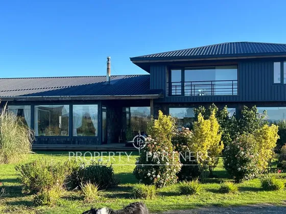 Linda Casa En Venta, «parque De Santa Otilia», Pu...