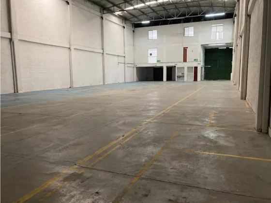 1.160m2 Bodega Arriendo Parque Industrial La Estrella