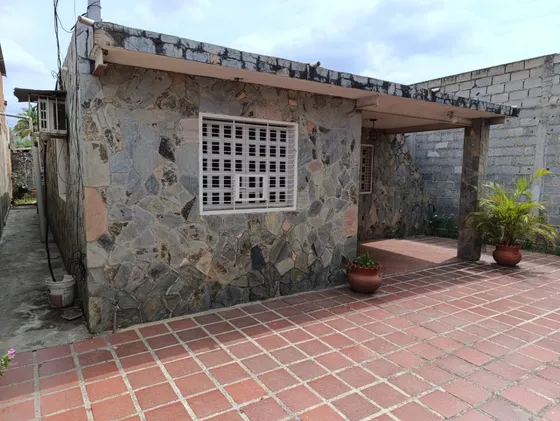 Casa En Campo Solo, San Diego. Conjunto El Paraíso. (slilil-03)