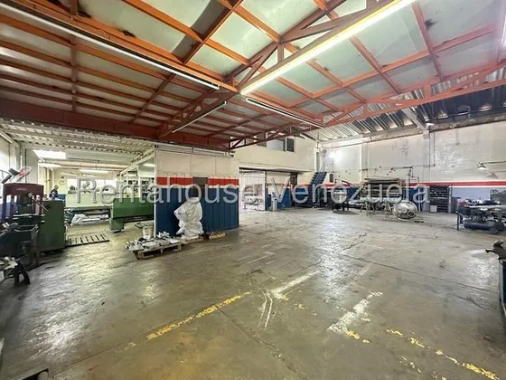 Jean Pavon Tiene Excelente Galpón En Venta En La Zona Industrial Il Oeste De Barquisimeto Lara 8 6 3 9