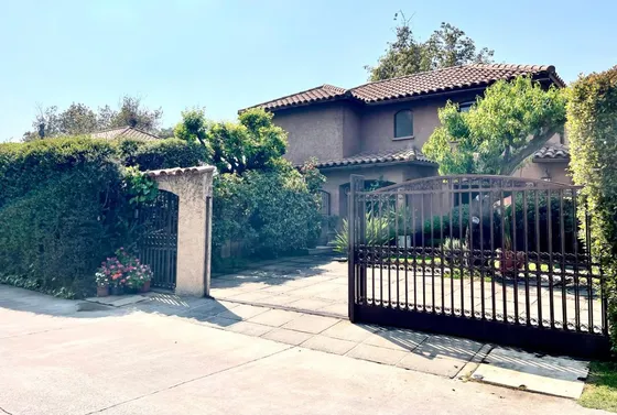 Linda Casa En Condominio Jose Zapiola 