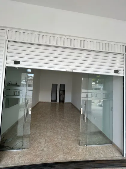 Bodega En Arriendo En Prados Del Norte. Cod A11695