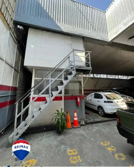 Galpón En Venta. Excelente Ubicación, Ideal Para Comercio/industria. ¡precio De Oportunidad. Mr. 