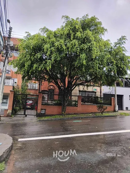 Casa En La Salle. 7 Habitaciones, 450 M², Id: 152948