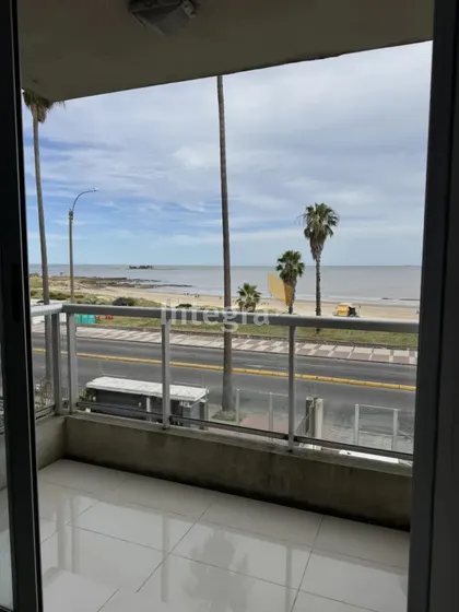 Venta Apartamento 2 Dormitorios 2 Baños Rambla