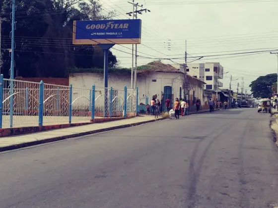 Angelica Acosta Vende Terreno En Esquina En Avenida Principal De Tinaquillo