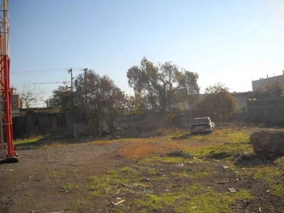 Sitio De 2.400 M2 En Calle Esperanza. Stgo. Centro # 37910