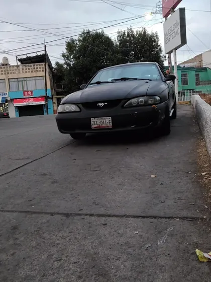 Ford Mustang 3.8