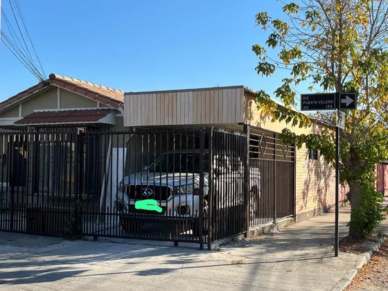 Casa De Tres Dormitorios Y Dos Baños