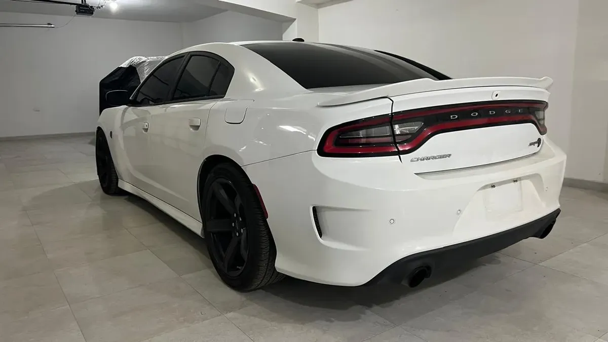 Dodge Charger 6.2 Srt-8 At4228401404792115211