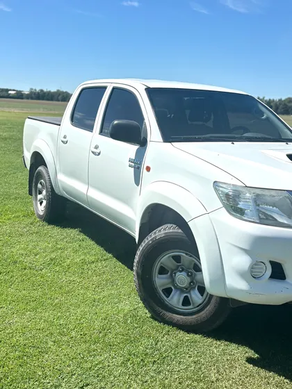 Toyota Hilux 3.0 D/cab 4x2 Sr