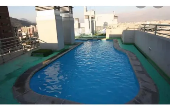 Excelente Departamento / Metro Santa Lucia