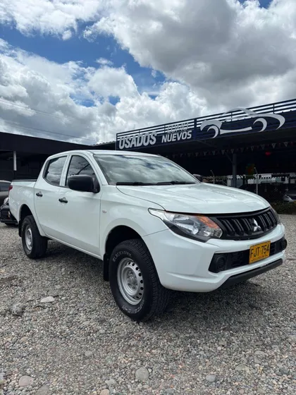 Mitsubishi L200 Sportero L200 2.5