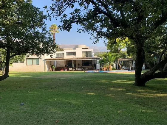 Vendo Casa 7d 10b 4e, Alt 12000 Cantagallo