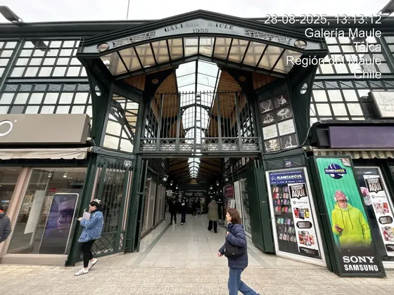 Local Comercial En Arriendo, Ubicado En Galería Maule .